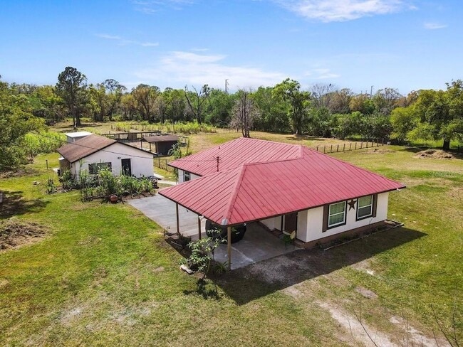 property at 2730 W Highland St