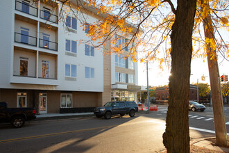 The Current in Grand Rapids, MI - Foto de edificio - Building Photo