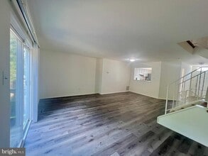 6094 Majors Ln in Columbia, MD - Building Photo - Building Photo