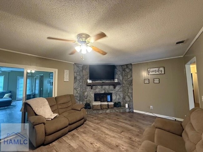 619 Olmstead Dr, Unit 818 in Hinesville, GA - Foto de edificio - Building Photo