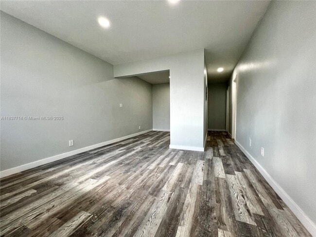 808 NW 7th Terrace in Hallandale Beach, FL - Building Photo - Building Photo