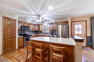 2513 Hillshire Dr in Columbia, MO - Building Photo - Building Photo