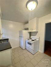 1203 E 54th St in Savannah, GA - Building Photo - Building Photo