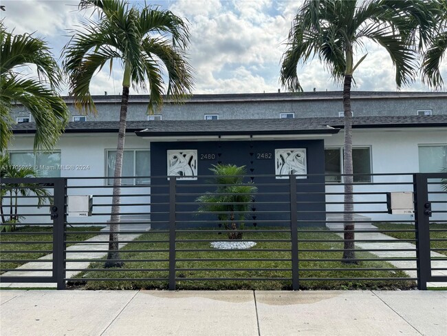 2480 NW 26th St