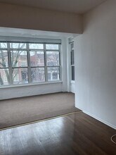 5141 S Ellis Ave, Unit 2 in Chicago, IL - Foto de edificio - Building Photo