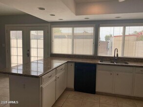 8365 E Indian School Rd in Scottsdale, AZ - Building Photo - Building Photo
