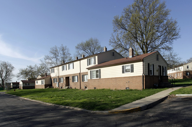 Beacon Heights Apartments in South Bend, IN - Foto de edificio - Building Photo