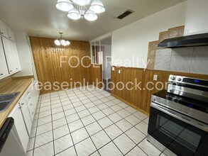 4106 32nd St in Lubbock, TX - Building Photo - Building Photo
