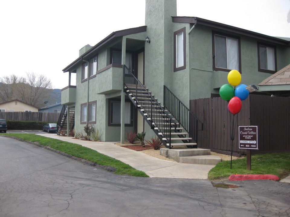 Indian Creek Villas in Tehachapi, CA - Building Photo