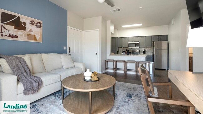 11022 Culebra Rd in San Antonio, TX - Building Photo - Building Photo