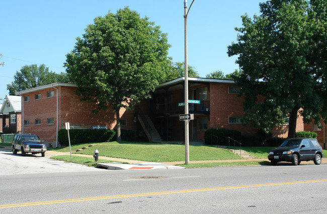 6447 Gravois Ave in St. Louis, MO - Building Photo - Building Photo