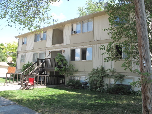 Dunn Manor Apartments in Pocatello, ID - Building Photo