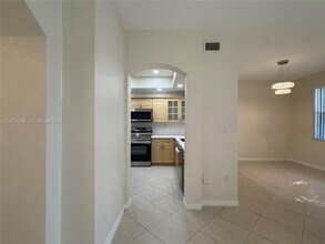 8936 W Flagler St in Miami, FL - Building Photo - Building Photo
