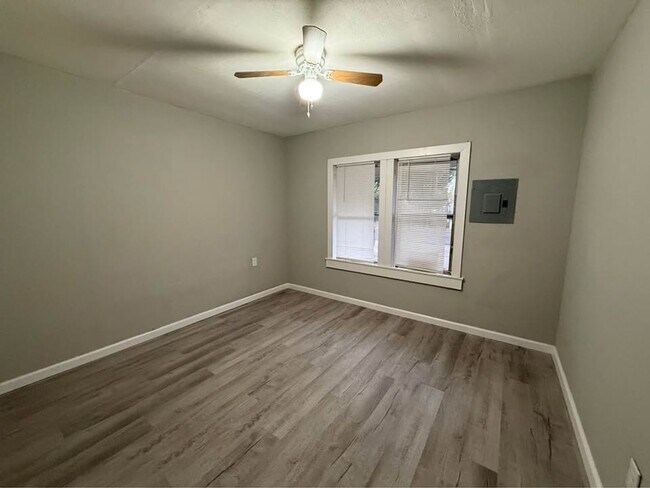 227 E Peach St in Eunice, LA - Building Photo - Building Photo