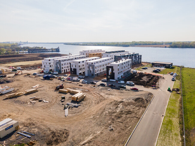 North Bank Townhomes in Philadelphia, PA - Building Photo - Building Photo