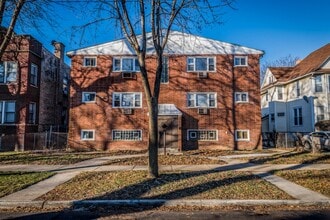 320 N Mason Ave Chicago, IL 60644 in Chicago, IL - Foto de edificio - Building Photo