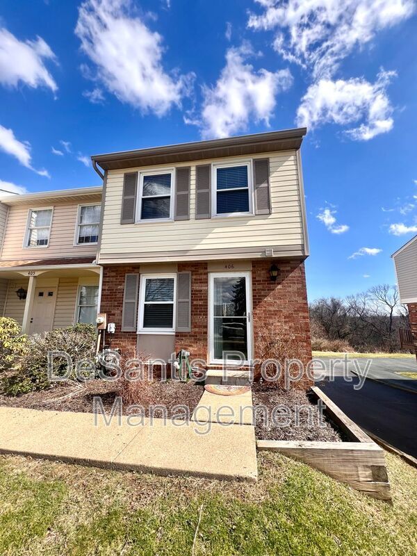 406 Bonnie Brae Dr in Coraopolis, PA - Building Photo - Building Photo