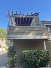 31317 The Old Rd in Castaic, CA - Foto de edificio - Building Photo
