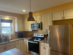 157 Mauran Ave in East Providence, RI - Building Photo - Building Photo