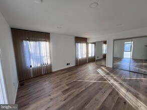 12326 Mulberry Ct in Woodbridge, VA - Building Photo - Building Photo