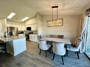 4212 E Sandia St in Phoenix, AZ - Building Photo - Building Photo