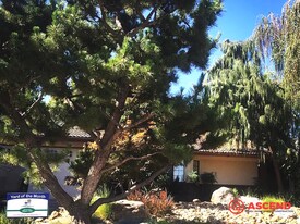 7613 Carabina Ct in Bakersfield, CA - Building Photo