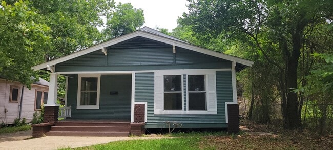 property at 2610 Emery St