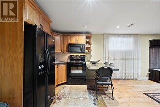 40 Lloyd George Ave in Toronto, ON - Building Photo - Building Photo