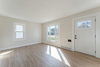 6006 Ridgewood Ave in Parma, OH - Building Photo - Building Photo