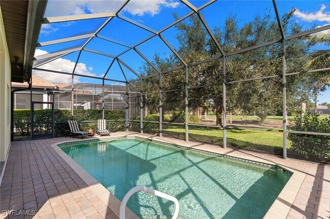 6534 Caldecott Dr in Naples, FL - Building Photo - Building Photo