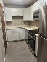 35 Prospect St, Unit 35 Prospect St # 102 in Woburn, MA - Building Photo