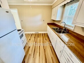 2408 S Boeke Rd in Evansville, IN - Building Photo - Building Photo