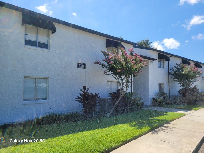 property at 4353 S Semoran Blvd