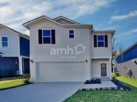 521 Crowder Pl in Piedmont, SC - Building Photo