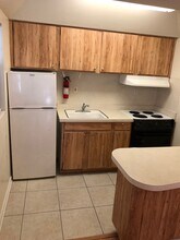 421 S Hyer Ave, Unit B in Orlando, FL - Building Photo - Building Photo