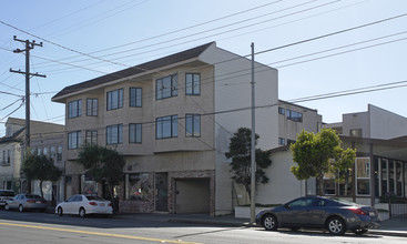 5763 Mission St in San Francisco, CA - Foto de edificio - Building Photo