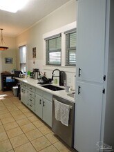 1704 E Lee St in Pensacola, FL - Building Photo - Building Photo