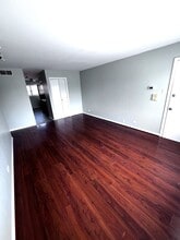 3170 W Meadow Ln Dr in Merrionette Park, IL - Building Photo - Building Photo