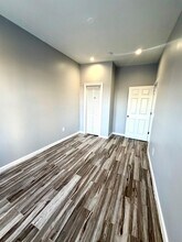 644 Newark Ave in Jersey City, NJ - Building Photo - Building Photo