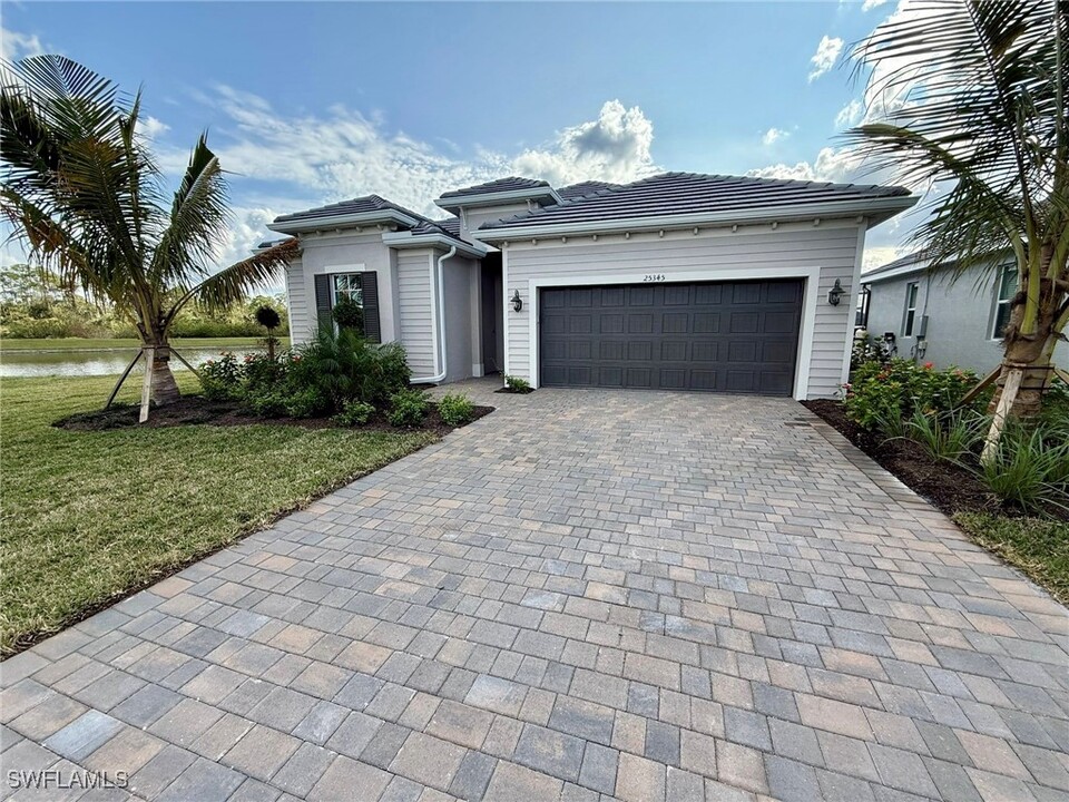 25345 Bonsai Ct in Punta Gorda, FL - Building Photo