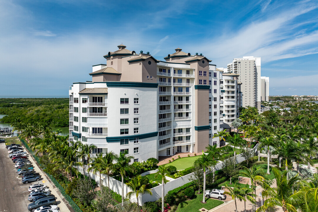 Aqua II in Naples, FL - Building Photo