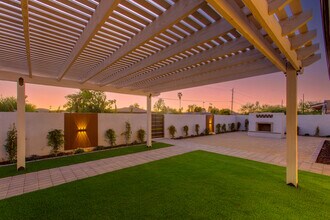 11841 N 24th St in Phoenix, AZ - Building Photo - Building Photo