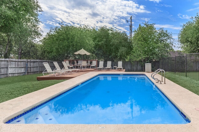 Beeville Station Apartments in Beeville, TX - Foto de edificio - Building Photo