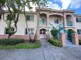 2910 SE 13th Ave, Unit 102 in Homestead, FL - Building Photo