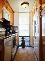 4265 Marina City Dr, Unit 601 in Marina Del Rey, CA - Building Photo