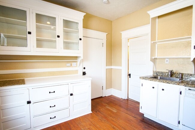 1008 N Killingsworth St in Portland, OR - Building Photo - Building Photo