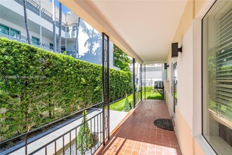 1471 Lincoln Terrace in Miami Beach, FL - Building Photo - Building Photo