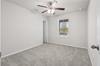 373 Wildrose Cir in Cleburne, TX - Foto de edificio - Building Photo