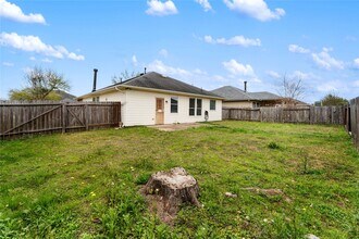 7431 Sabinal Creek Dr in Richmond, TX - Building Photo - Building Photo