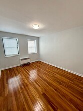 242 Prospect Street in East Orange, NJ - Building Photo - Interior Photo